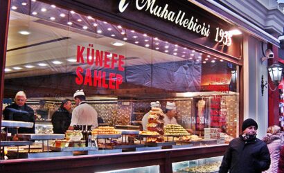 saray muhallebicisi menübasligi fiyatinedir