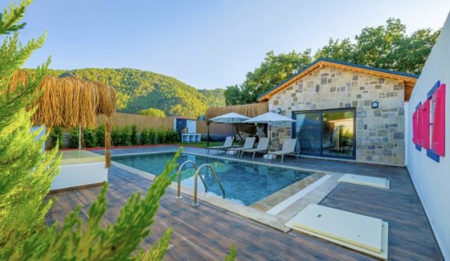 Muhafazakar Villa Kiralama ile Huzurlu ve Özgür Bir Tatil Keyfi