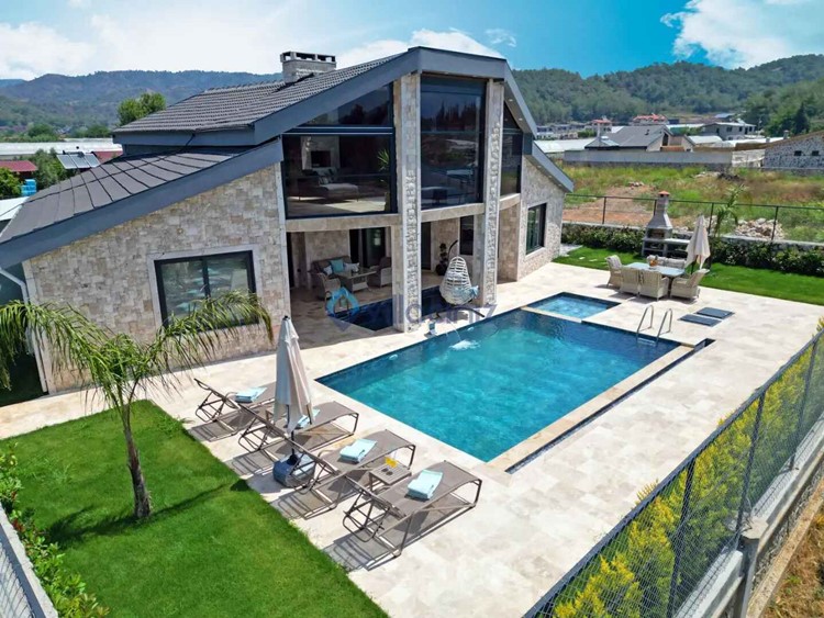 Tatil Villalarıyla Fethiye'de Eşsiz Bir Deneyim Sizi Bekliyor