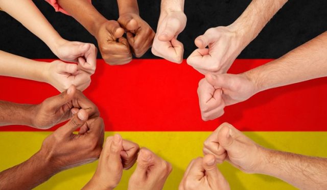 Almanya’ya Göç ve Denklik Sürecinde GMGate’i Tercih Etmeniz İçin 10 Neden