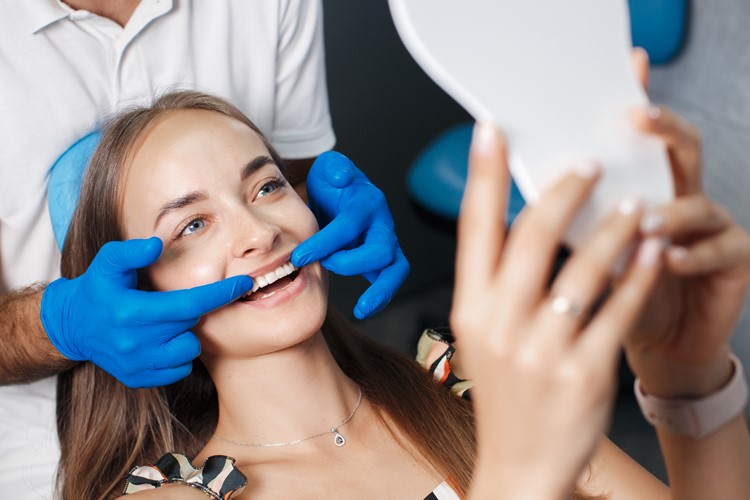 Zirkonyum Diş Kaplamada Dentvital’i Tercih Etmeniz İçin 10 Neden 1 Gelişmiş Dijital Teknoloji Kullanımı