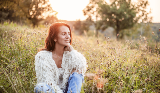 Menopoz ve Beslenme: Sağlıklı Bir Geçiş İçin Kapsamlı Rehber 1 Menopoz ve Beslenme Sağlıklı Bir Geçiş İçin Kapsamlı Rehber