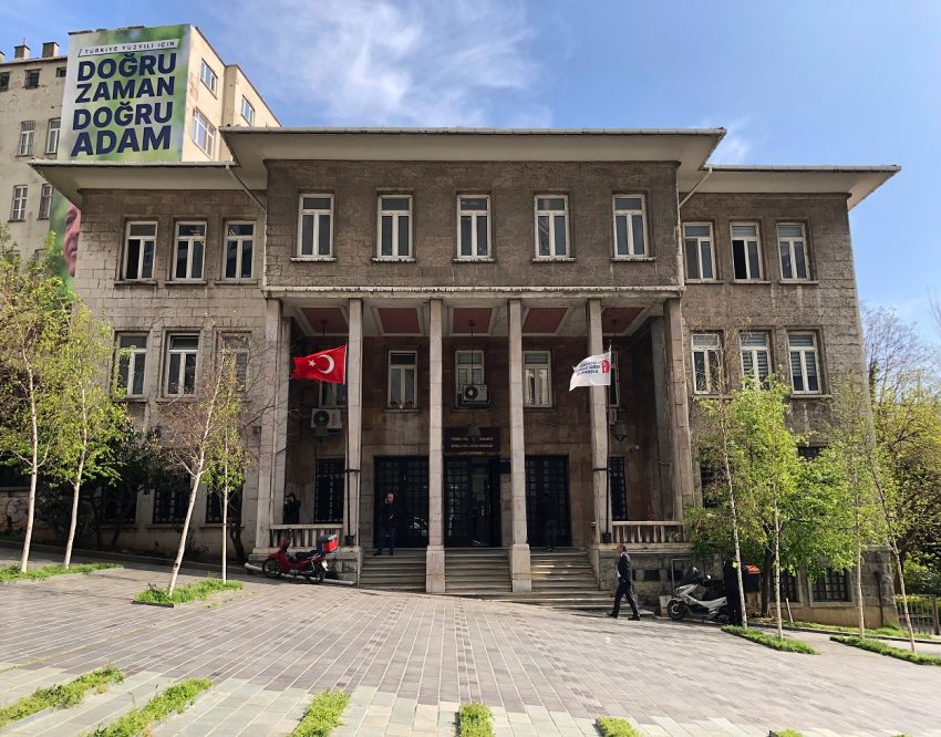 Beyoğlu Vergi Dairesi Müdürlüğü: Hizmetleri, İletişim ve Önemli Bilgiler