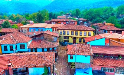 Cumalıkızık Gezi Rehberi: Osmanlı’nın Canlı Mirası ve Taş Sokakların Gizemi