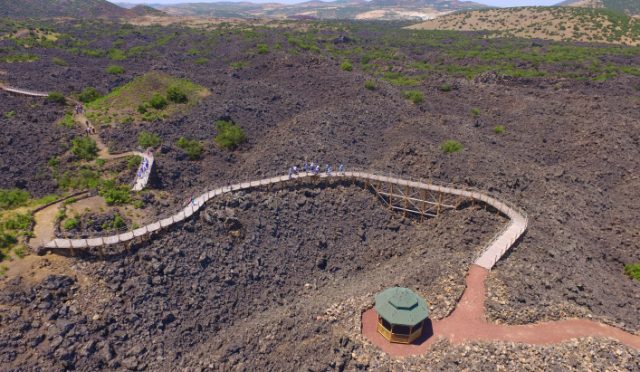 Kula Jeoparkı: Yanık Ülkenin Gizemli Çağrısı ve Volkanların Kalbine Yolculuk