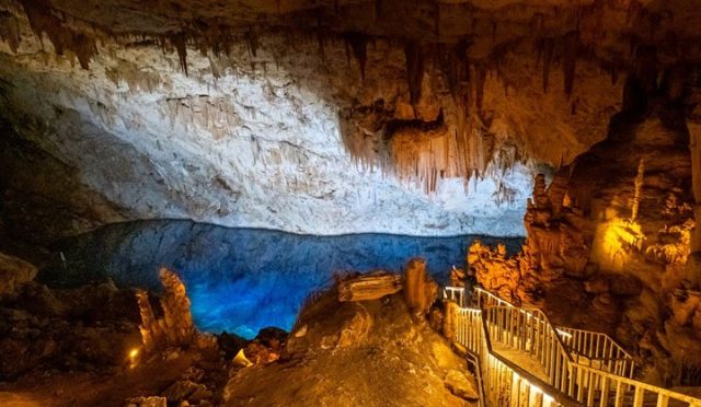 Mersin'in Saklı Cenneti: Gilindere (Aynalı Göl) Mağarası'na Büyüleyici Bir Yolculuk!