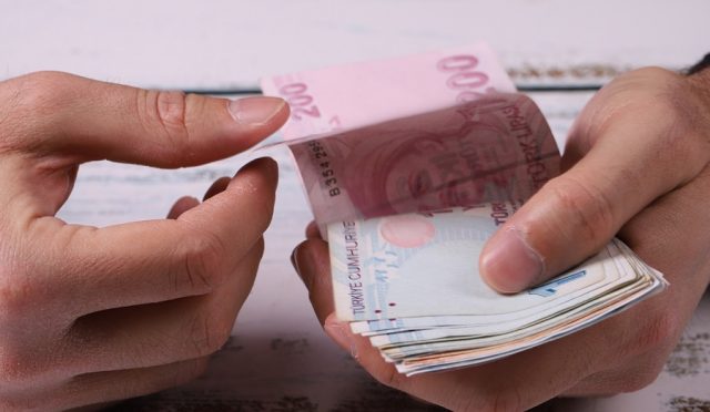 SON DAKİKA | Asgari ücrette hareketlilik başladı! TÜRK-İŞ toplanıyor… 4 farklı zam oranı masada