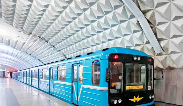 Taşkent Metrosu: Yer Altındaki Sanat Galerisine Büyülü Bir Yolculuk