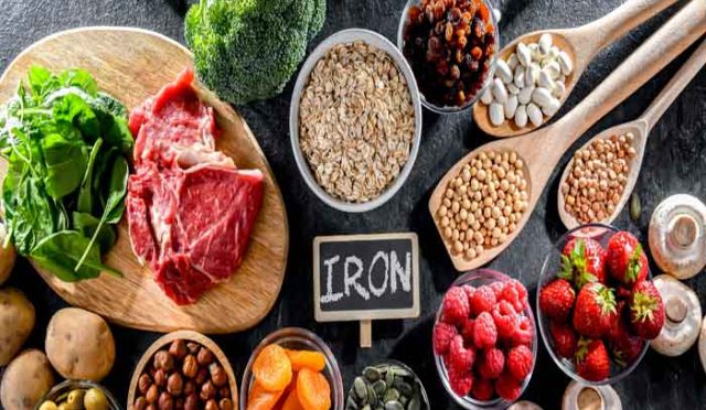 Demir Eksikliğiyle Savaş: Doğru Beslenmeyle Enerjinizi Geri Kazanın!