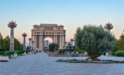 Gence Gezi Rehberi: Azerbaycan'ın Saklı Cenneti ve Zengin Tarihiyle Tanışın