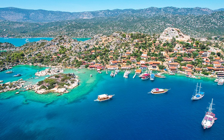 Kekova Tekne Turu: Batık Şehir ve Masalsı Koylara Unutulmaz Bir Yolculuk!