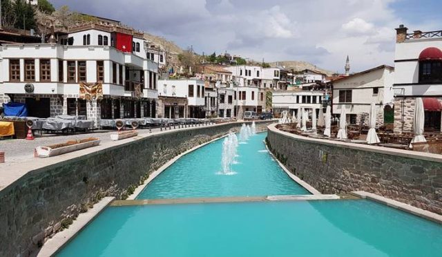 Konya'nın Saklı Cenneti Sille Gezi Rehberi ile Zamanda Yolculuk!