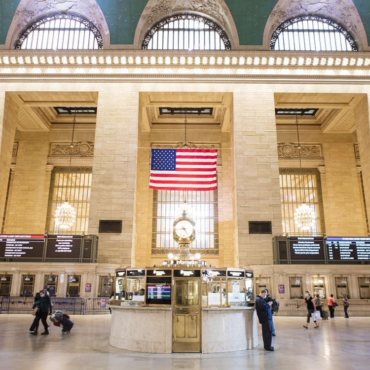 Son dakika: 2025'in üçüncü indirimi: Fed yılın son faiz kararını açıkladı 1 Küresel Ekonomiye Etkileri ve Gelecek Projeksiyonları