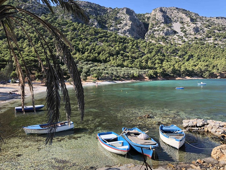 Samos Adası Gezi Rehberi: Ege’nin Turkuaz İncisi Sizi Bekliyor!