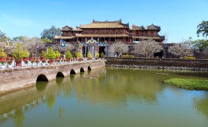 Vietnam'ın İmparatorluk Kalbi Hue: Zamanın Durduğu Şehirde Bir Keşif Yolculuğu