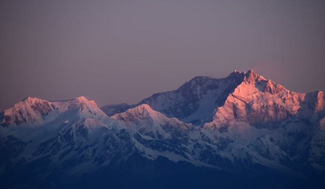 pokhara-gezi-rehberi-himalaya-nin-eteklerinde-huzurun-ve-macera-dolu-nepal-i-kesfedin