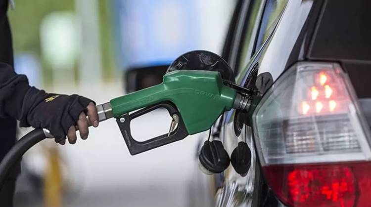 Akaryakıt Fiyatlarından Son Durum 5 Ocak 2026 | Benzin ve Motorin Ne Kadar Oldu?