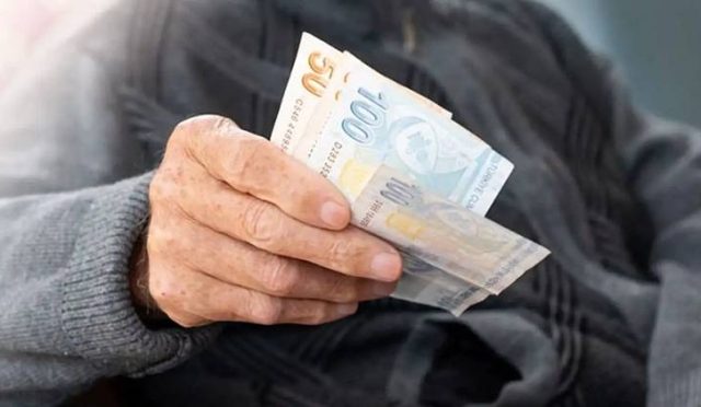 Bakan Işıkhan'dan En Düşük Emekli Aylığı Açıklaması: "AK Parti Grubu TBMM'ye Sunacak"