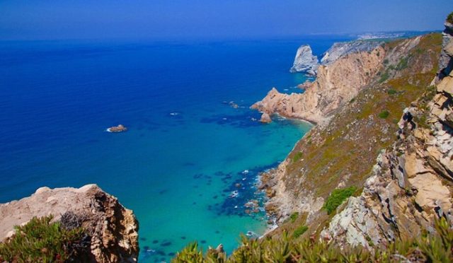 Cabo da Roca Gezi Rehberi: Avrupa Kıtası'nın Bittiği Yerdeki Büyülü Gün Batımı