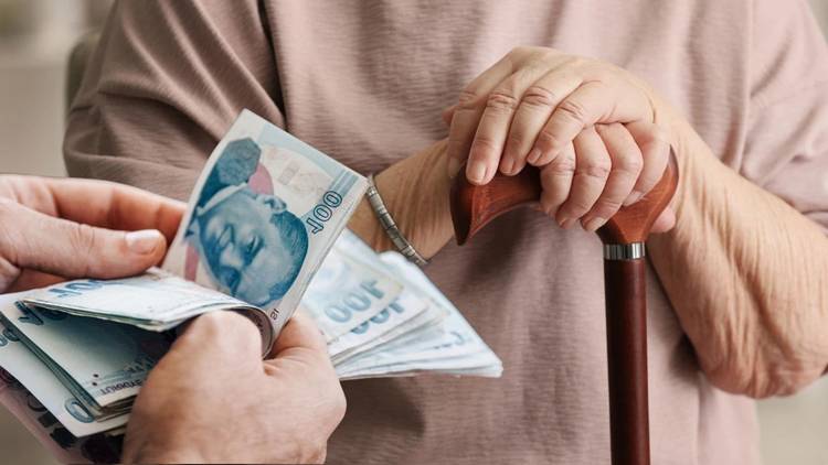 Emekliye Ocakta 19 Bin TL Taban Maaş Beklentisi: SSK, BAĞ-KUR’luya Yüzde 12.42 Enflasyon Zam Hesabı