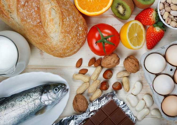 Gıda Alerjileriyle Dostça Yaşamak: Dr. Seren'den Güvenli Beslenme Rehberi 1 Gıda Alerjisi Nedir ve Neden Bu Kadar Önemlidir?