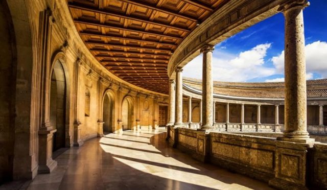 Granada Gezi Rehberi: Endülüs'ün Kalbinde Masalsı Bir Keşif