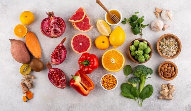 Hangi Vitamin ve Mineral Eksikliğiniz Var? Vücudunuzun Size Verdiği Sinyalleri Anlayın