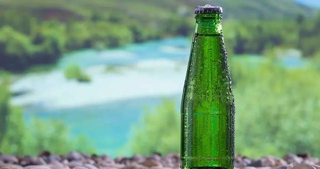 Her Gün Maden Suyu İçmek: Faydaları, Zararları ve Bilmeniz Gerekenler – Dr. Seren Korkmaz