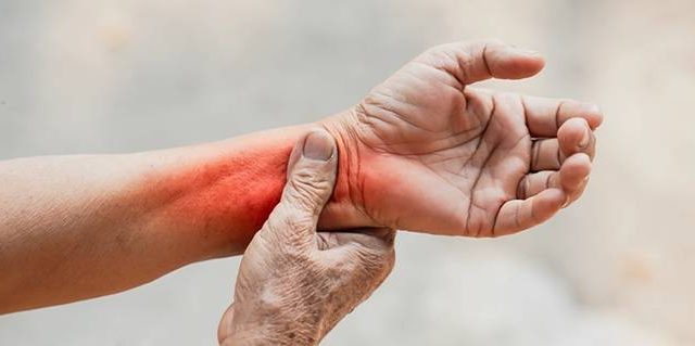 İnflamasyon Nedir? Beslenme ile Vücudunuzdaki Gizli Yangını Söndürün!