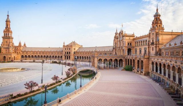 Sevilla Gezi Rehberi: Endülüs'ün Kalbinde Unutulmaz Bir Keşif