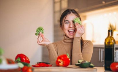 Tatil Sonrası Sağlıklı Beslenme: Dr. Seren ile Dengeye Geri Dönün