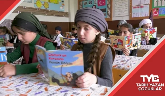 Çocuklar İçin İnteraktif Tarih Eğitimi: Tarih Yazan Çocuklar Hareketi