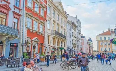 Lviv'in Kalbine Bir Lezzet Yolculuğu: Yeme, İçme ve Gece Hayatı Rehberiniz