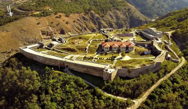 Prizren Gezi Rehberi Kosovanın Kalbinde Bir Osmanlı Masalı