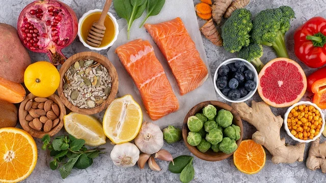 Romatoid Artritte Beslenme: İltihabı Azaltan ve Ağrıları Hafifleten Besin Rehberi