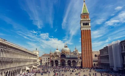 Venedik'in Kalbi: San Marco Meydanı'nı Benimle Keşfet! (Kapsamlı Rehber)