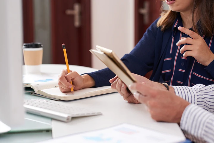 Yurtdışı Eğitim Danışmanlığı Almanın 10 Avantajı 1 Doğru Üniversite ve Bölüm Seçimi Yapma Avantajı