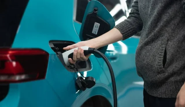 Hangi Ülkede Elektrikli Araç Şarjı En Ucuz?