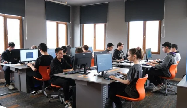 Teknoloji Lisesi Nedir?